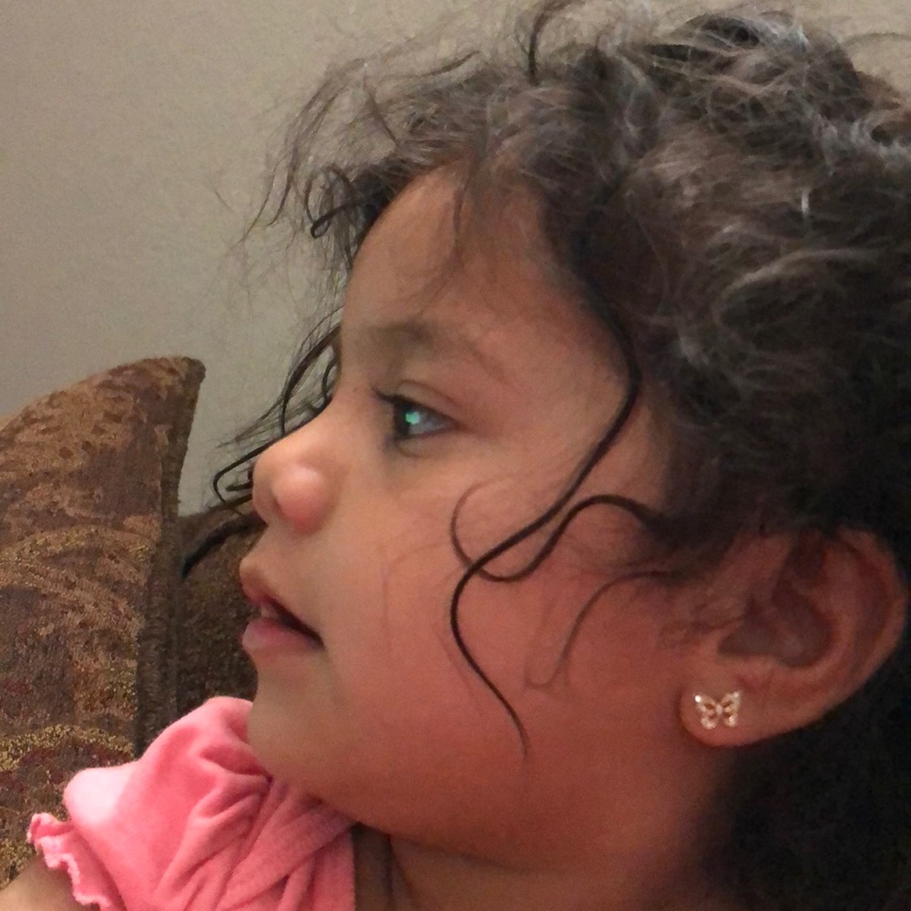 Meet your Posher, Gabriela